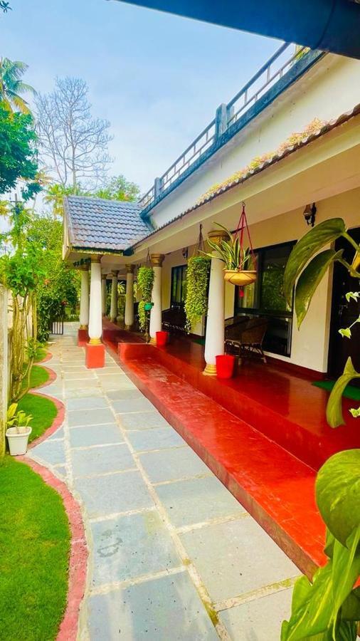 Marari Beach Clleetus Homestay 马拉利库兰 外观 照片