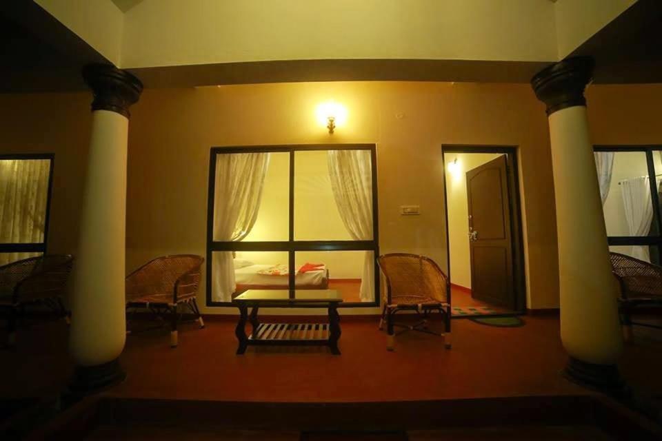 Marari Beach Clleetus Homestay 马拉利库兰 外观 照片
